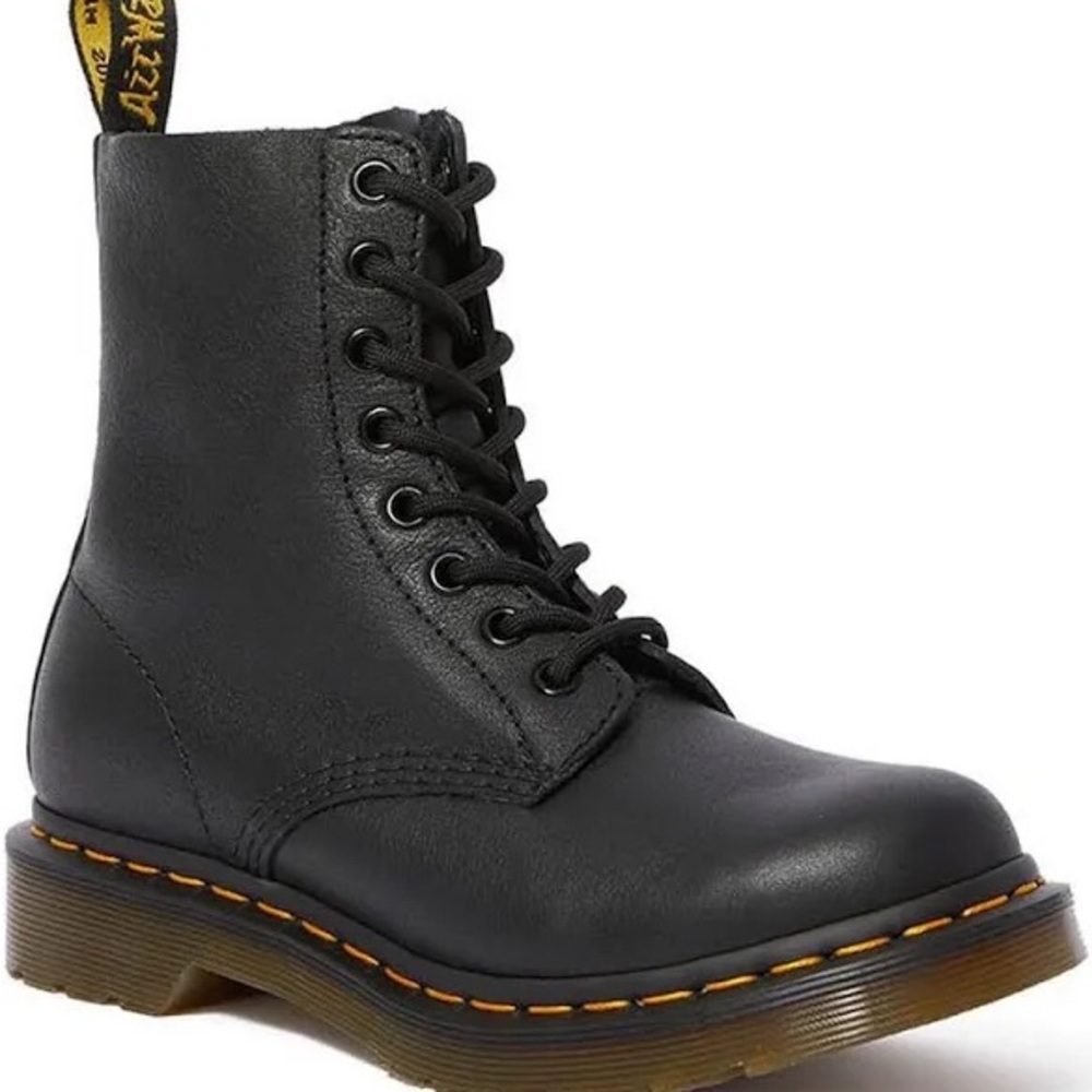 Dr. Martens Pascal Mil Boots